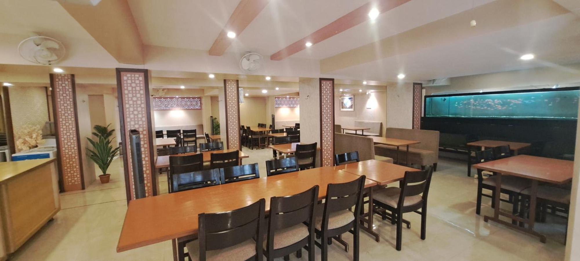 Hotel Swaroop ปูเน่ ภายนอก รูปภาพ