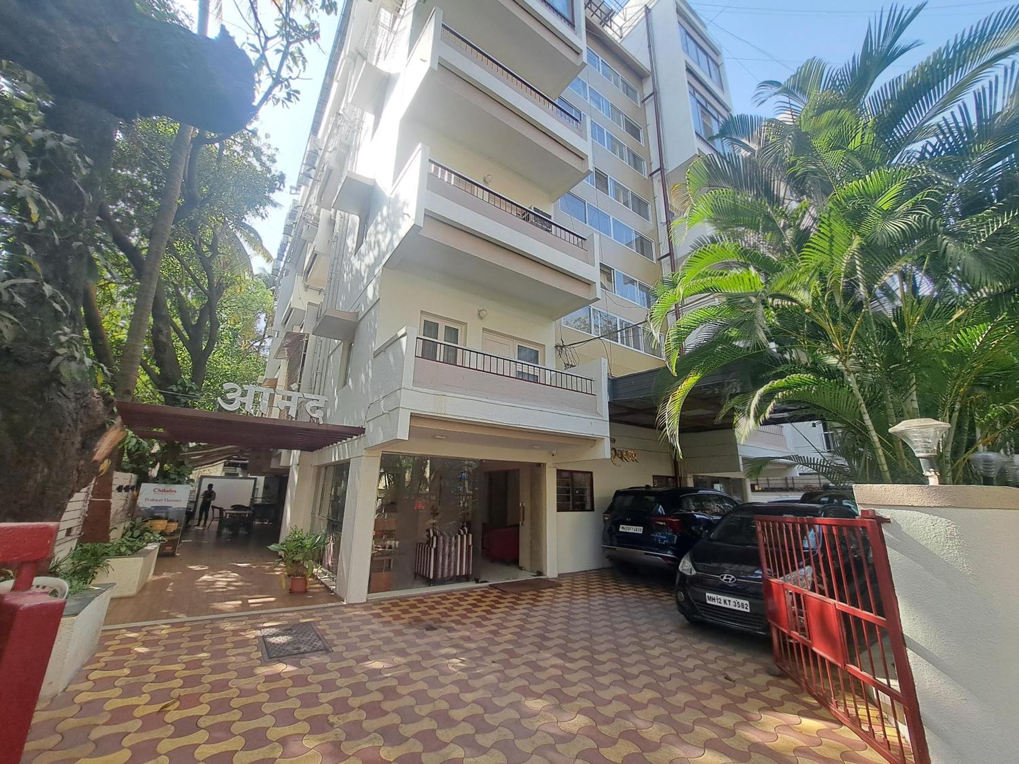 Hotel Swaroop ปูเน่ ภายนอก รูปภาพ