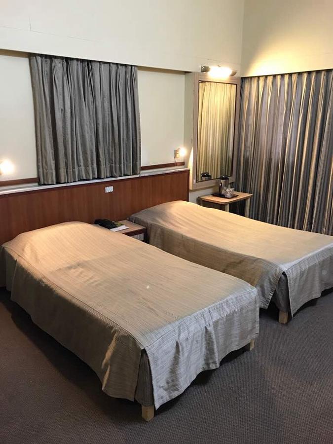 Hotel Swaroop ปูเน่ ภายนอก รูปภาพ