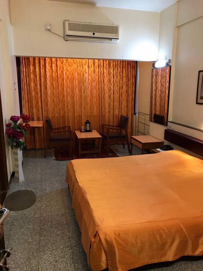 Hotel Swaroop ปูเน่ ภายนอก รูปภาพ