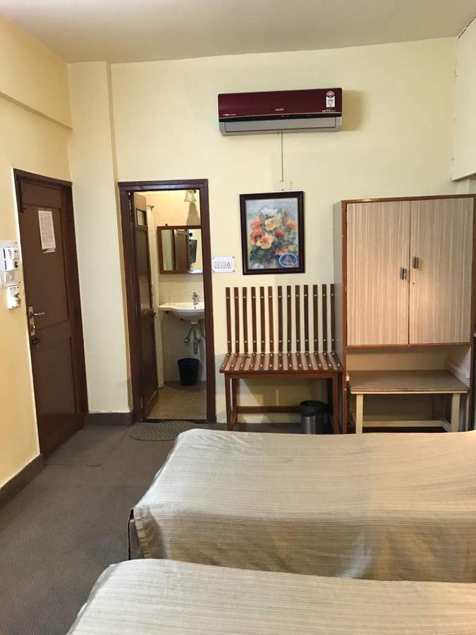 Hotel Swaroop ปูเน่ ภายนอก รูปภาพ