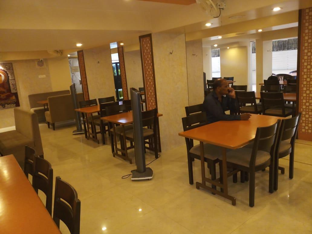 Hotel Swaroop ปูเน่ ภายนอก รูปภาพ